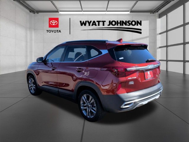 Used 2023 Kia Seltos S w/ Navigation Package FWD image 5