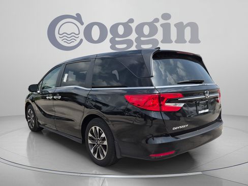 Used 2024 Honda Odyssey EX-L image 4