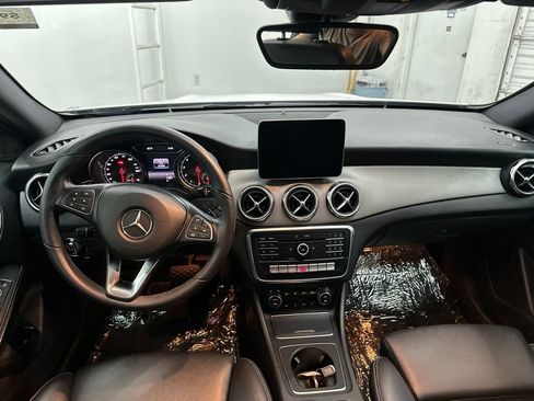 Certified 2020 Mercedes-Benz GLA 250 image 22