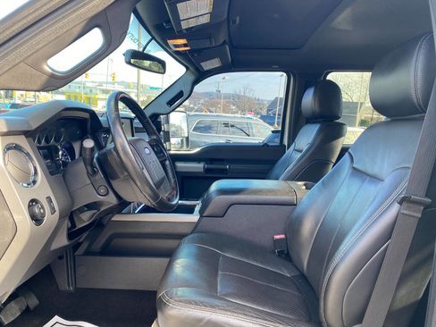 Used 2015 Ford F250 Lariat w/ Lariat Ultimate Package image 9