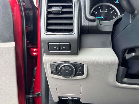 Used 2022 Ford F250 XLT w/ XLT Premium Package image 20