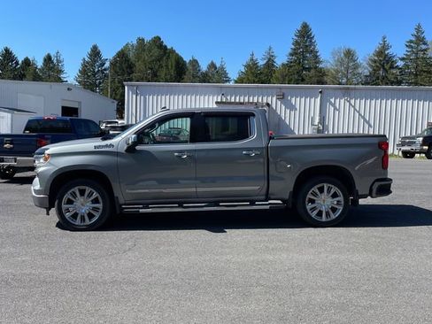 Used 2024 Chevrolet Silverado 1500 High Country w/ High Country Premium Package AWD/4WD image 4