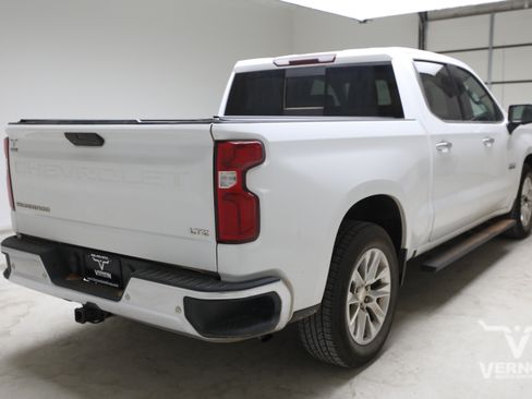 Used 2019 Chevrolet Silverado 1500 LTZ w/ LTZ Texas Edition RWD image 4