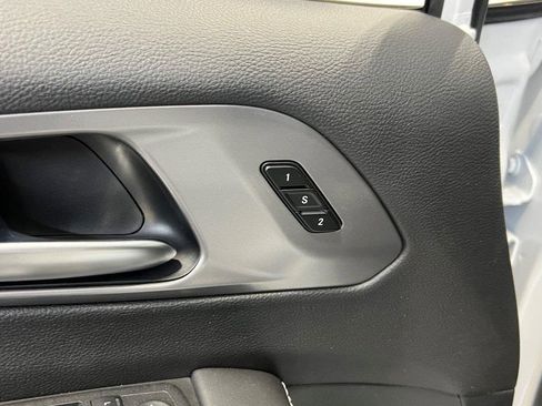 New 2026 Chrysler Pacifica Select image 26