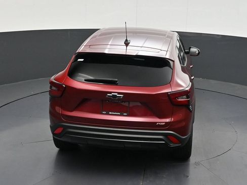 Used 2025 Chevrolet Trax RS FWD image 18
