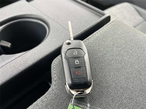 Used 2025 Ford F250 XLT image 34