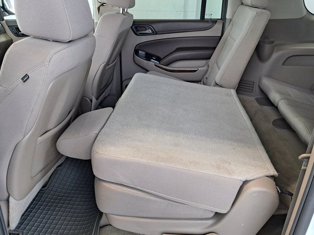 Used 2015 Chevrolet Suburban LS RWD image 29