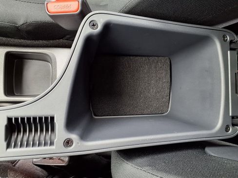 Certified 2025 Nissan Kicks Play S image 12