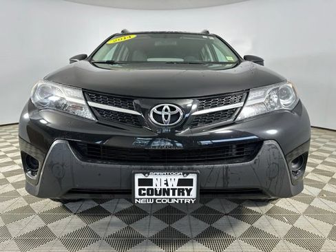 Used 2014 Toyota RAV4 LE AWD/4WD image 2