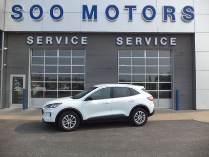 Used 2022 Ford Escape SE w/ Cold Weather Package