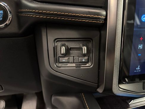 Certified 2023 Ford Expedition Platinum AWD/4WD image 16