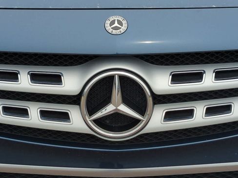 Used 2019 Mercedes-Benz GLA 250 4MATIC image 11