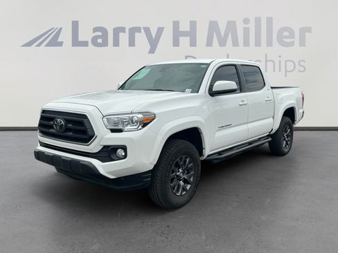 Used 2023 Toyota Tacoma SR5 RWD image 1