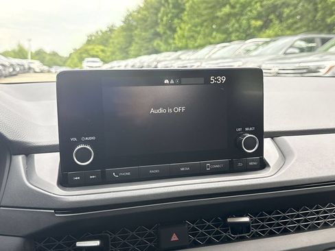 Certified 2025 Honda Accord SE image 11