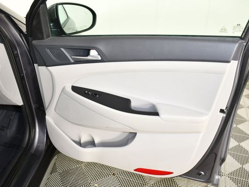 Used 2021 Hyundai Tucson SEL image 40