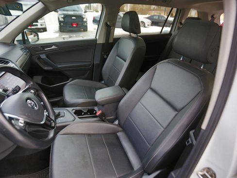 Used 2019 Volkswagen Tiguan SEL FWD image 5