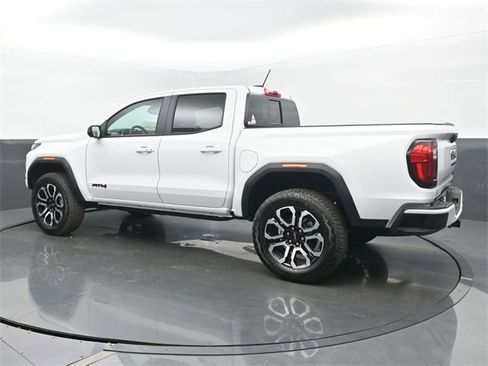 New 2026 GMC Canyon AT4 w/ AT4 Premium Package image 3