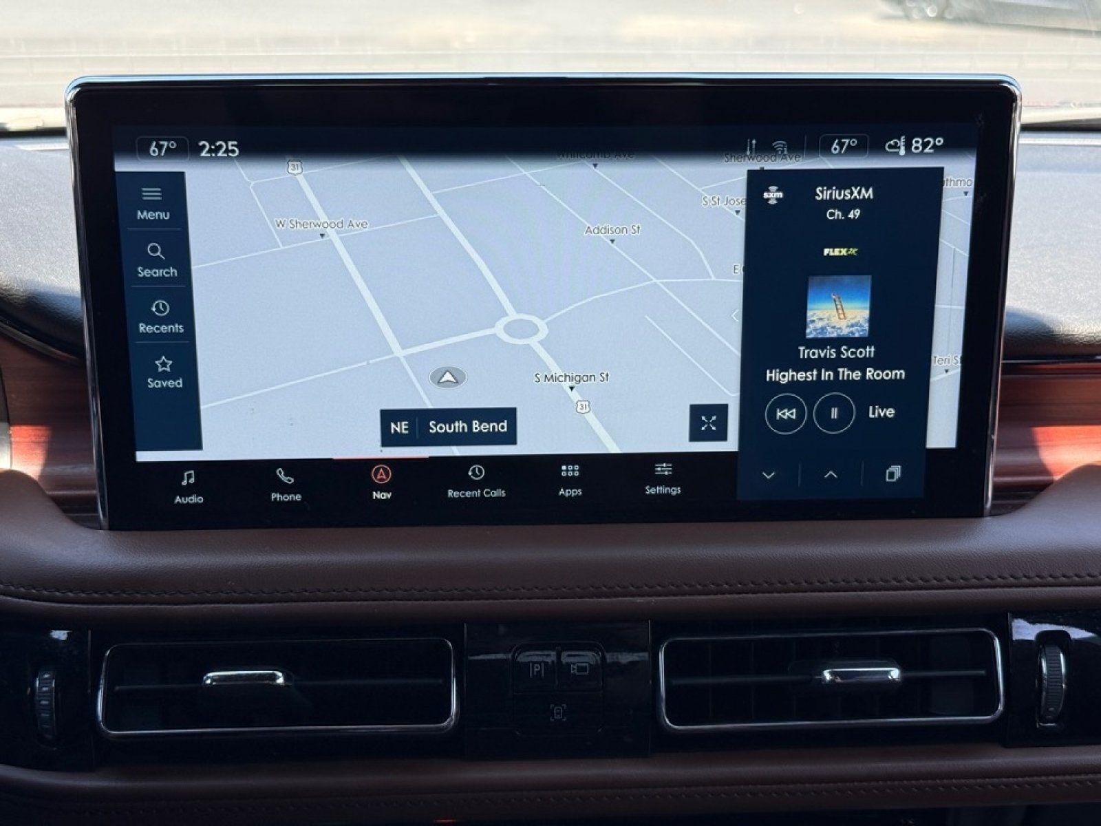 Used 2023 Lincoln Nautilus Reserve AWD/4WD image 15