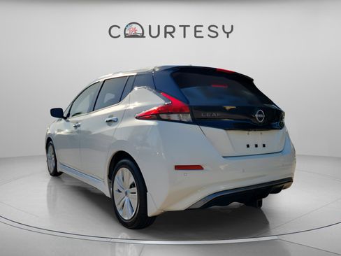 Used 2023 Nissan Leaf S image 3
