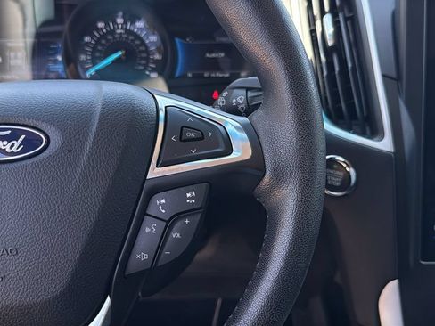 Used 2022 Ford Edge SEL w/ Sport Appearance Package AWD/4WD image 12