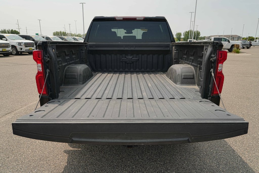 Used 2024 Chevrolet Silverado 1500 RST AWD/4WD image 15