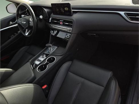 Used 2025 Genesis G70 2.5T image 12