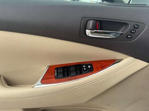 Used 2011 Lexus ES 350 image 18