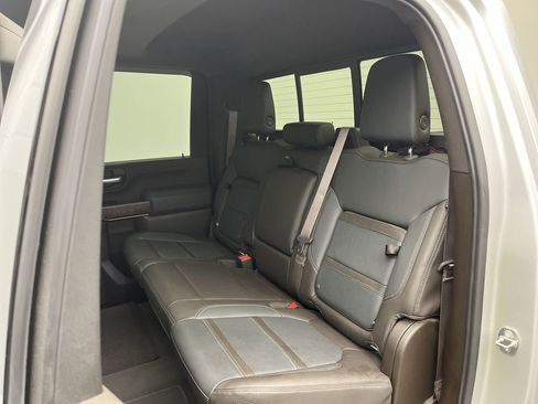 Used 2020 GMC Sierra 2500 Denali w/ Denali Ultimate Package image 12