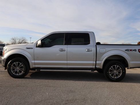Used 2019 Ford F150 Lariat w/ Trailer Tow Package image 8