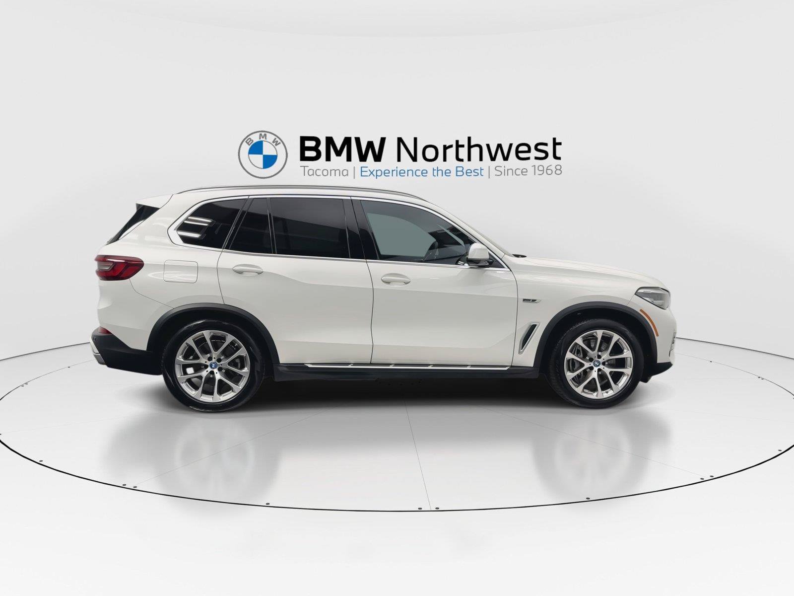 Used 2022 BMW X5 xDrive45e w/ Luxury Seating Package AWD/4WD image 5