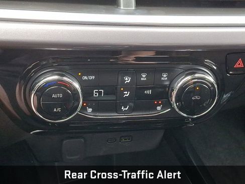 Used 2024 Chevrolet Trax ACTIV w/ Driver Confidence Package FWD image 19