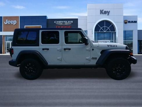 Used 2021 Jeep Wrangler Unlimited Sport AWD/4WD image 7