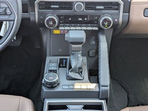New 2026 Toyota 4Runner Limited AWD/4WD image 17