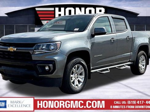 Used 2022 Chevrolet Colorado LT w/ LT Convenience Package AWD/4WD image 3