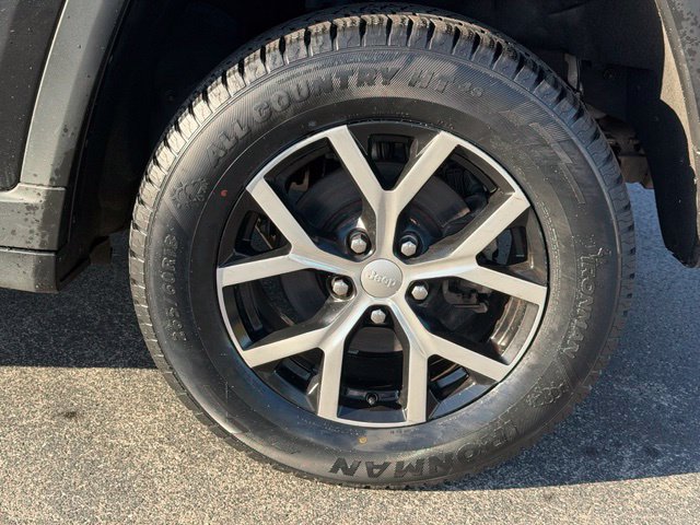 Used 2024 Jeep Grand Cherokee Limited AWD/4WD image 8