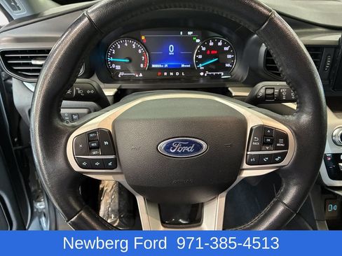Used 2021 Ford Explorer XLT RWD image 12