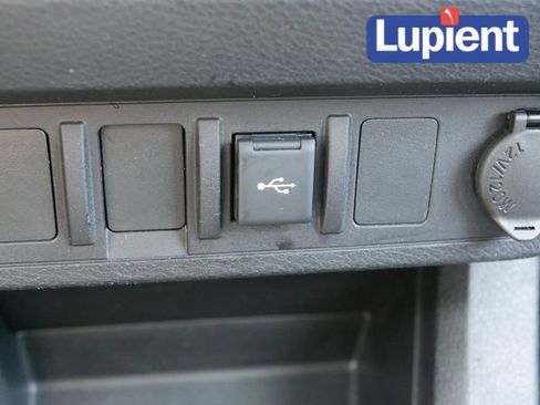 Used 2023 Toyota Tacoma SR image 26