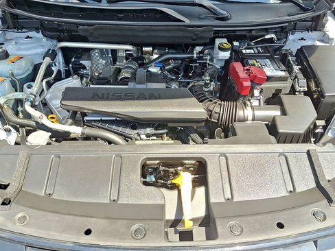 Used 2024 Nissan Rogue S AWD/4WD image 28