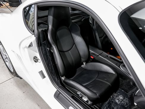 Used 2011 Porsche Cayman S image 25