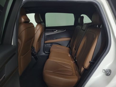 Certified 2023 Lincoln Nautilus Reserve FWD image 13