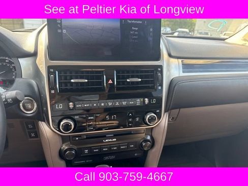 Used 2023 Lexus GX 460 Luxury w/ Sport Design Package AWD/4WD image 18