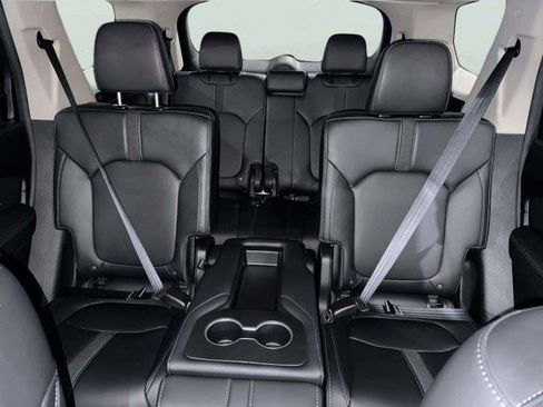 Used 2025 Honda Pilot EX-L image 43