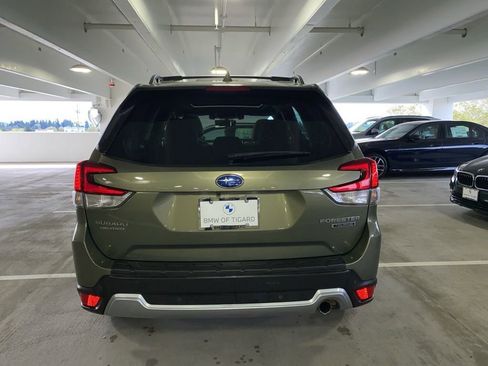 Used 2021 Subaru Forester Touring image 6