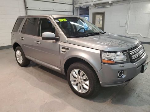 Used 2015 Land Rover LR2 AWD/4WD image 8