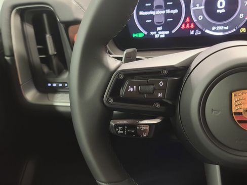 New 2026 Porsche Cayenne image 17