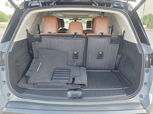 Used 2026 Nissan Pathfinder Platinum AWD/4WD image 7