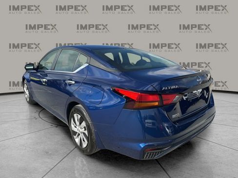 Used 2024 Nissan Altima 2.5 S image 3