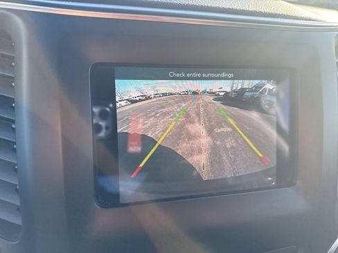 Used 2021 Jeep Cherokee Latitude Plus image 37