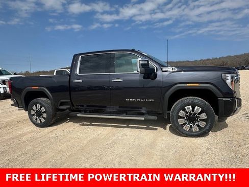 New 2026 GMC Sierra 2500 Denali w/ Denali Reserve Package image 2