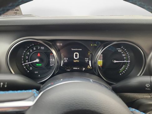 Used 2023 Jeep Wrangler Unlimited Rubicon 4xe image 13